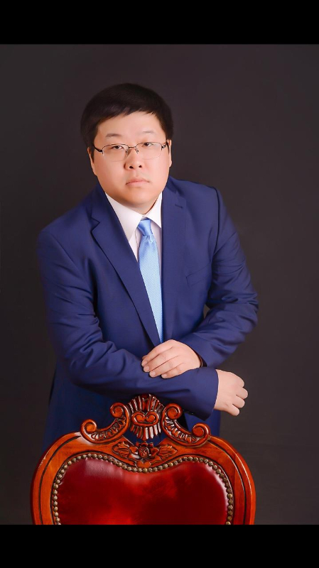 Евгений Хон