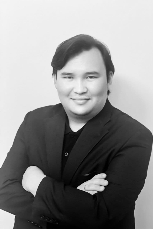 Максат Маратов